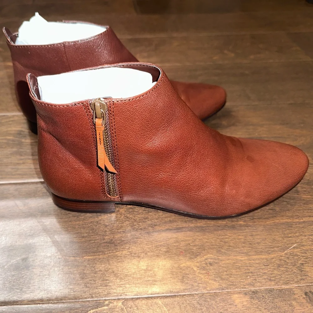 Cole Haan Belmont Leather Ankle Boot Chestnut Brown Minimalist Everyday Size 7.5